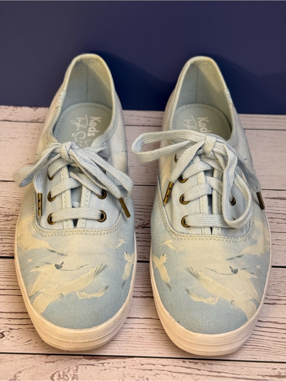 Keds Taylor Swift 1989 Tour seagull print canvas shoe limited edition 2015 EUC - Picture 1 of 16